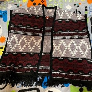 ‼️SOLD‼️ARIZONA JEANS 🦋Poncho Sweater NWT